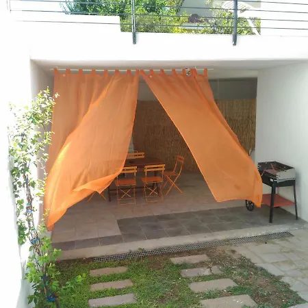 Apartman Bungaville A